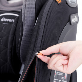 Gold Revolve360 Extend All-in-One Rotational Car Seat with SensorSafe (Onyx Black)